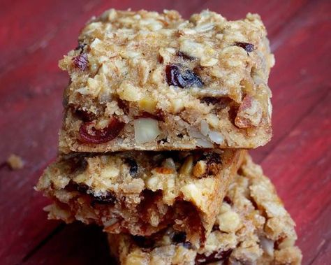 Ellies Real Good Food, Oat Bars Recipe, Oat Bar Recipes, Ellie Krieger, Cereal Bars, Oat Bars, Oatmeal Bars, Unsweetened Applesauce, Breakfast Bars