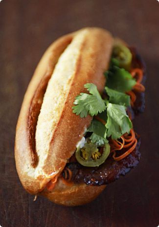 Banh Mi for Beginners Recipe from Travelers Lunchbox Food blog. Amazing site! want to make!! NOELLE Lunchbox Food, Banh Mi Sandwich, Bahn Mi, Pork Sandwiches, Viet Food, Barbecue Pork, Pork Sandwich, Vietnamese Cuisine, Sandwiches And Wraps