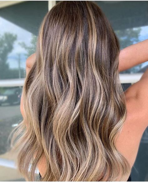 ✨BEST OF BALAYAGE & Hair (@bestofbalayage) • Instagram photos and videos Balayage On Medium Hair, Balayage Hair Medium, Highlights Dirty Blonde, Medium Brown With Blonde Highlights, Medium Brown Hair With Highlights, Dirty Blonde Balayage, Medium Balayage Hair, Medium Balayage, Medium Length Brown Hair