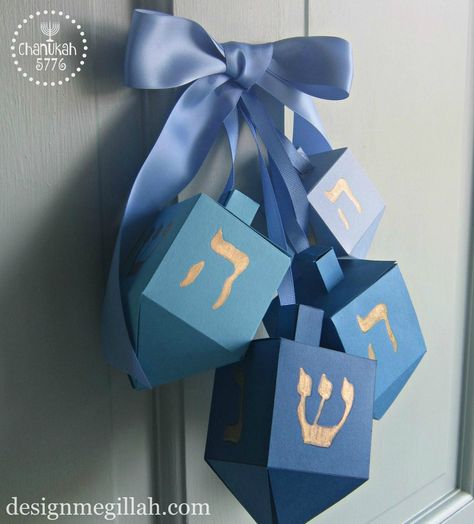 Hanukkah Decorations Diy, Hannukah Party, Hannukah Crafts, Hannukah Decorations, Hanukkah Diy, Diy Hanukkah, Jewish Crafts, Hanukkah Crafts, Chanukah Party