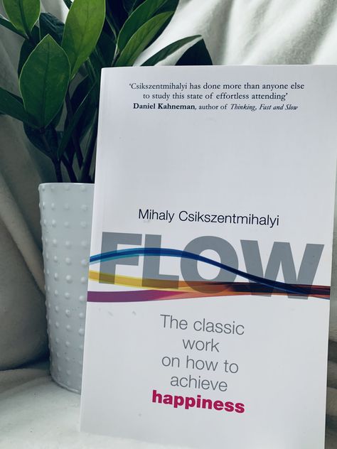 In this book, Mihaly Csikszentmihalyi summarizes his decades of research on the positive aspects of human experience – joy, creativity, the process of total involvement in life, which he calls flow. It’s an incredible book that powerfully articulates the science behind how to control our consciousness to more consistently get ourselves into the optimal state of experience known as flow, and, as a result, enjoy our lives more. Best Books On Philosophy, Beginner Philosophy Books, Flow The Psychology Of Optimal Experience, Flow Book, Education Philosophy, Mihaly Csikszentmihalyi, Flow Mihaly Csikszentmihalyi, Indian Philosophy Books, Positive Aspects