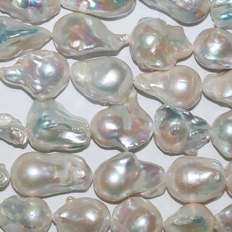 "16\" St Freshwater Baroque Pearl 25x20mm.Approx.-Strand 40cm" Freshwater Pearls Aesthetic, Fresh Water Pearl, Pearl Baroque, Pearl Astethic, Natural Pearl, Pearl Strand, Pearl Texture, Fresh Water Pearls, Pearl Art