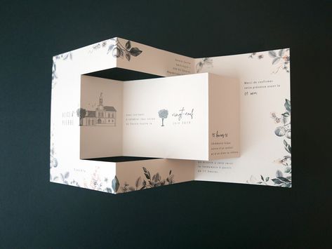 Leaflet Design Ideas, Paper Folding Designs, Fashion Invitation, Brochure Folds, Pop Up Invitation, Wedding Artwork, Paper Carving, Furniture Design Sketches, Bespoke Invitations