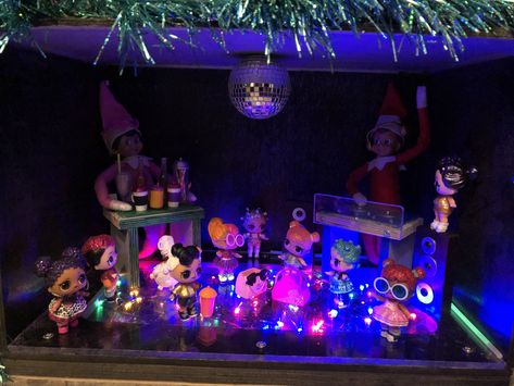 Dj Elf On The Shelf, Elf On The Shelf Disco Party, Elf On The Shelf Disco, Christmas In Uk, Cute Elf Ideas, Dj Party, Elf On Shelf, Elf Ideas, Elf On A Shelf