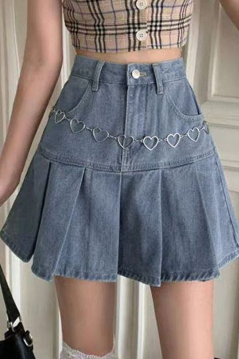 40s Mode, Pleated Denim Mini Skirt, Mini Skirt Blue, Rok Mini, Pleated Denim, Denim Skirt Outfits, Jean Vintage, Miniskirt Outfits, Skirt Fits