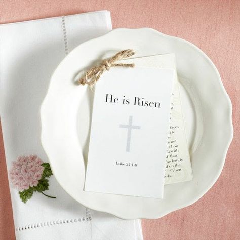 Easter Luncheon, Easter Place Cards, Easter Scriptures, Christ Centered Easter, Easter Dinner Table, Easter Place Settings, Easter Treat Bags, Easter Lunch, Mini Booklet