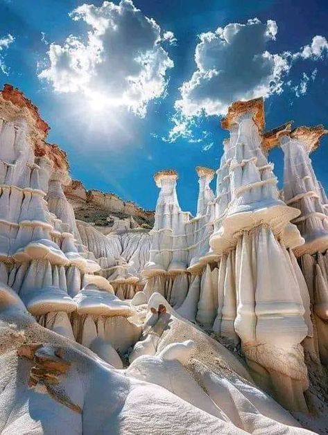 Utah Parks, Monument Valley Arizona, Dappled Sunlight, Land Of Enchantment, White Rock, Future Travel, Incredible Places, Rock Formations, Vacation Places