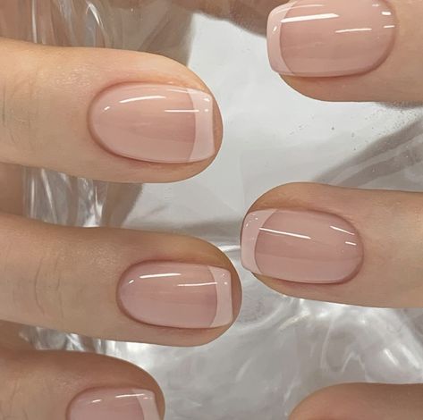 Office Nails, Membentuk Alis, Unghie Nail Art, Subtle Nails, Simple Gel Nails, Minimal Nails, Soft Nails, Neutral Nails, Beauty Nail