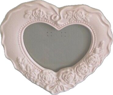 Ceramic Table Top, Heart Picture Frame, Pink China, Tabletop Picture Frames, Heart Photo, Photo Heart, All Things Cute, Wreath Ideas, Vintage Heart