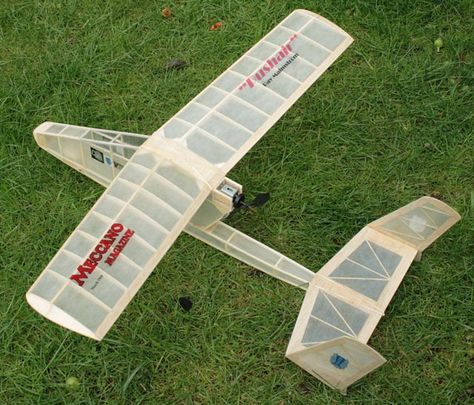 Outerzone : Photo gallery page Plane Tool, Model Aeroplanes, Radio Control Airplane, Radio Control Planes, Airplane Kit, Electronic Schematics, User Settings, Best Flights, Rc Planes