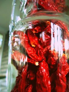 Dried Thai Chili Peppers, Preserving Thai Chili Peppers, Drying Thai Chili Peppers, How To Preserve Thai Chili Peppers, How To Dry Thai Chili Peppers, Dried Thai Chili Pepper Recipes, Thai Condiments, Pepper Ideas, Thai Chili Peppers