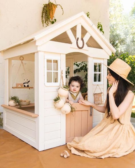 Backyard Discovery Playhouse Makeover, Kids Playhouse Makeover, Playhouse Remodel, Cubby House Ideas, Cubby Ideas, Color Wardrobe, Playhouse Makeover, Kids Cubby Houses, Kids Playhouse Outdoors