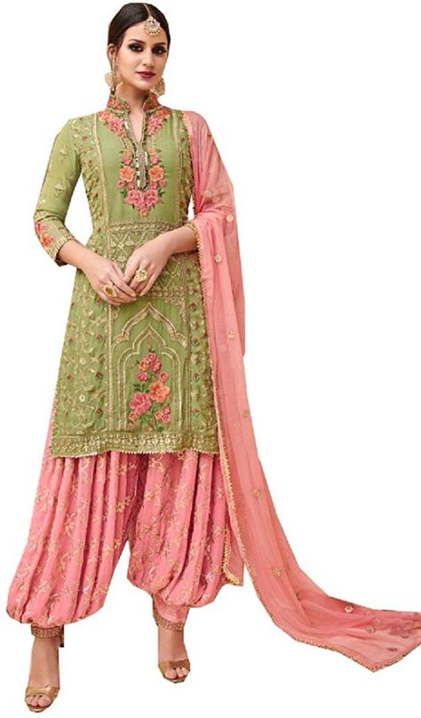 Shalwar Kameez Women, Fancy Lifestyle, Shalwar Kameez Pakistani, Shalwar Kameez Designs, Kameez Designs, Desi Wear, Suit Collection, Neck Designs For Suits, Emo Dresses