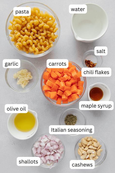 Carrot Pasta Sauce Ingredients Creamy Carrot Pasta, Carrot Pasta Sauce, Carrot Pasta, Sugar Free Vegan, Vegan Pasta Recipes, Hidden Veggies, Cooked Carrots, Vegan Pasta, Chili Flakes