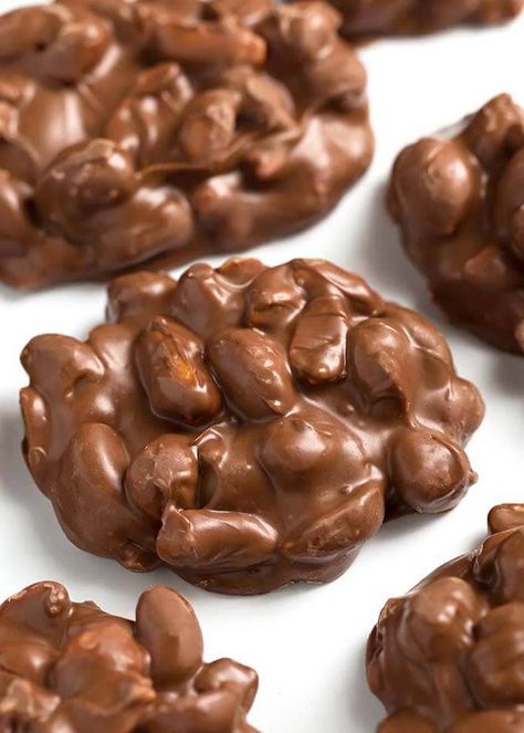 Crock Pot Chocolate Peanut Clusters candy is sweet & kinda salty. This recipe has 3 different chocolates for the best slow cooker chocolate peanut clusters Crock Pot Chocolate Peanut Clusters, Peanut Clusters In Crockpot, Crockpot Candy Recipes, Chocolate Nuts Clusters, Chocolate Peanut Clusters, Chocolate Clusters, Crockpot Candy, Peanut Clusters, Easy Candy Recipes