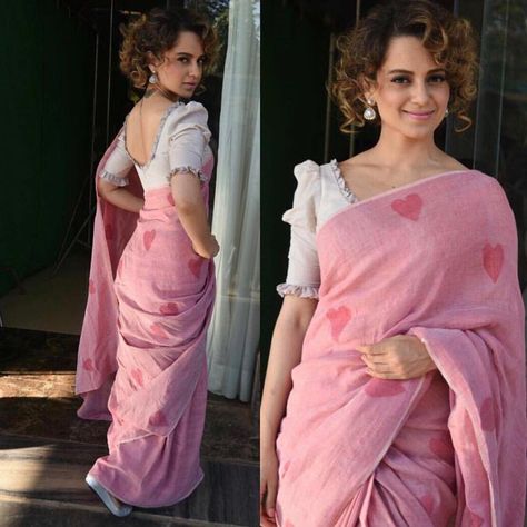 K angana Ranaut in pink linen heart print saree by Galang Gabaan at Rangoon Movie Promotion Saree Jacket Designs, Latest Saree Blouse, Cotton Saree Blouse Designs, Cotton Blouse Design, Cotton Saree Blouse, Sari Design, Saree Blouse Neck Designs, Sari Blouse Designs, Indian Saree Blouses Designs