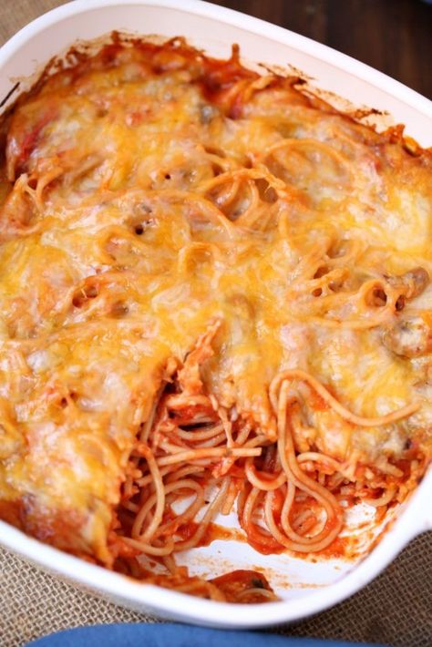 Low Calorie Spaghetti, Weight Watchers Pasta, Weight Watchers Casserole, Spaghetti Bake, Weight Watchers Tips, For Two, Weight Watchers Recipes Desserts, Weight Watchers Chicken, Weight Watcher Dinners