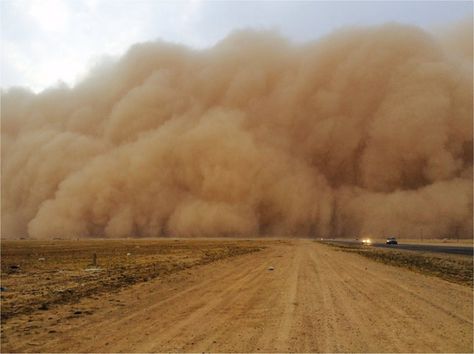 An apocalyptical sandstorm swept through Hafr Al-Batin, Saudi Arabia on May 6, 2016. The biblical wall of sand turned the sky black over the city. College Art Projects, Sand Storm, Sir Crocodile, Western Artwork, Dust Storm, Sky Black, Weather Photos, Alphabet For Kids, Beautiful Nature Wallpaper