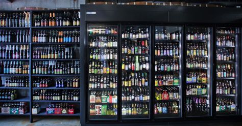 Craft Beer Shop, Alcohol Shop, Pumpkin Beer, Beer House, Craft Beer Bar, Liquor Shop, Beer Store, Beer Shop, Wine Stains