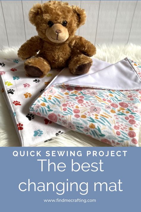 Looking for an easy sewing project that doubles as a great baby gift? This free tutorial and pattern guide will help you create the perfect waterproof changing mat that'll make diaper changes a breeze for parents. Pin now to start sewing this amazing gift that'll keep on giving! Fleece Baby Projects, Baby Changing Pad Pattern, Changing Pads For Baby, Baby Sewing Projects For Beginners, Easy Baby Gifts To Sew, Simple Baby Blankets To Sew, Baby Boy Gifts To Make, Easy Sewing Baby Projects, Baby Shower Sewing Gifts