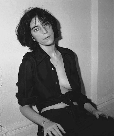 Fashion Sustainability, Strange Music, Robert Mapplethorpe, Women Of Rock, Photographie Portrait Inspiration, Musica Rock, Patti Smith, Rock N’roll, Pop Punk