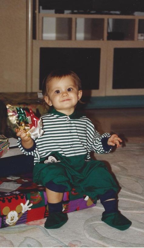 Ariana Grande Baby, Gifts Under The Tree, Ariana Grande News, Ariana Grande Album, Ariana Grande Style, Young Celebrities, Ariana Grande Photoshoot, Ariana Grande Pictures, Ariana G