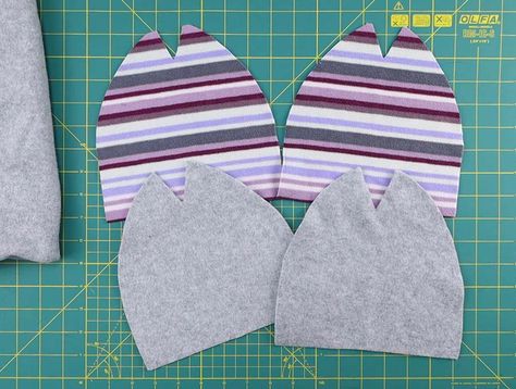 Diy Beanie Hat Pattern, Polar Fleece Hats Pattern, How To Sew A Beanie, Fleece Beanie Pattern Free, Fleece Hats Patterns Free, Sew Fleece Hat, Free Beanie Pattern, Fleece Hat Diy, Winter Hat Sewing Pattern