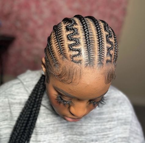 Stitch Braids With Designs, Cornrow Freestyle, Braids With Designs, Freestyle Stitch Braids, Snake Braids, Freestyle Cornrows, Stitch Braids Cornrows, Braids Stitch, Snake Braid