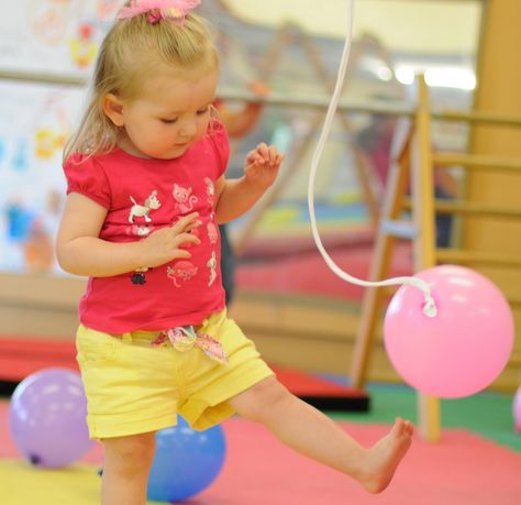 Balloon Games, Conscious Discipline, Pediatric Physical Therapy, Pediatric Occupational Therapy, Swim School, Gross Motor Activities, Kids Moves, Movement Activities, School Playground