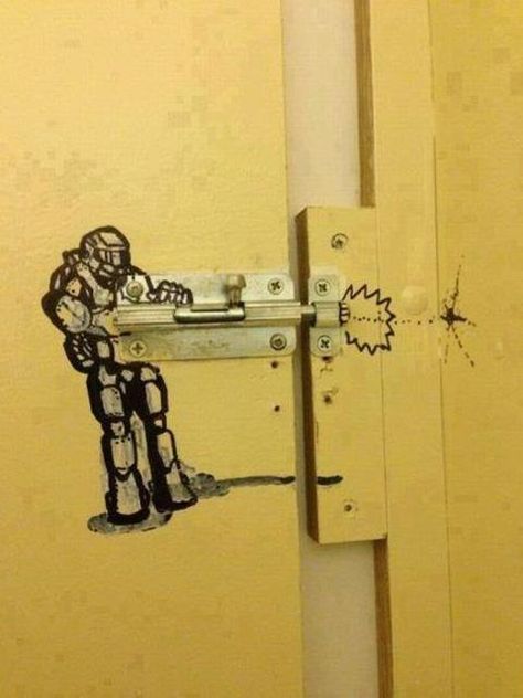 Cute!  It' a HALO dude using the door lock as a gun XD Bathroom Graffiti, Bathroom Stall, Land Art, Mellow Yellow, Street Artists, Artsy Fartsy, Graffiti Art, Urban Art, Street Art