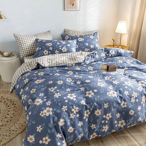 Bed Cover Sets, Dekorasi Kamar Tidur, Room Redesign, Redecorate Bedroom, Room Makeover Bedroom, Cute Room Decor, Room Inspiration Bedroom, Bedroom Aesthetic, Room Ideas Bedroom