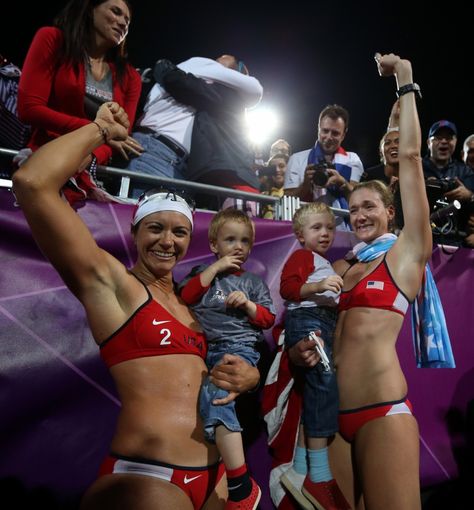 Volleyball History, Misty May Treanor, Volleyball Women, Kerri Walsh Jennings, Kerri Walsh, Volleyball Stuff, Indoor Volleyball, 2012 Summer Olympics, Goal Board