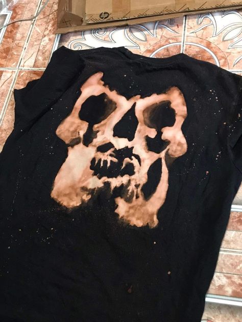 diy deftones bleach shirt Deftones Bleach Shirt, Deftones Shirt, Bleach Painting, Bleach Shirt Diy, Bleach Dye Shirts, Bleach Shirt, Clothes Board, Tshirt Painting, Paint Shirts