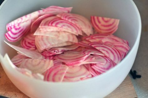 5 ways to eat beets White Beets, Fall Challenge, Raw Beets, Beet Recipes, Garden Recipes, An Exercise, Food Help, Vegetarian Diet, Wholesome Food