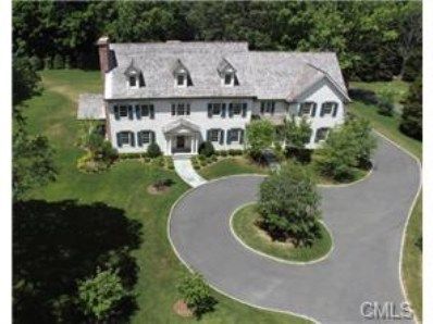 Driveway Layout, Circle Driveway Landscaping, Landscaping Driveway, Grass Driveway, Farmhouse Exteriors, Circle Driveway, Driveway Entrance Landscaping, Outdoor Garage, Garden Bed Layout