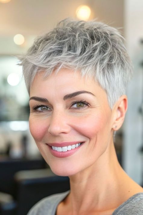 Textured Pixie Cut For Fine Hair, Pixie Haircut Ideas, Short Silver Hair, Short Hair Pixie Cuts, Super Short Hair, Short Grey Hair, Edgy Short Hair, Peinados Fáciles Para Cabello Corto, Hair Pixie