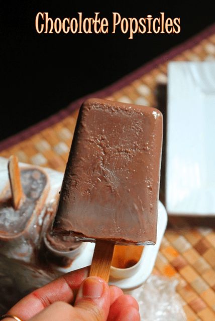 Easy Chocolate Popsicles Recipe - Yummy Tummy Chocolate Popsicle Recipes, Popsicles Recipes, Chocolate Popsicles, Popsicles Recipe, Desserts Around The World, Peach Dessert, Fruit Bars, Peach Dessert Recipes, Ice Cream Pops