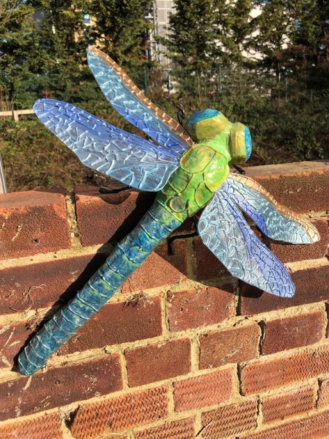 Paper Mache Dragon Diy, Paper Mache Dragonfly, Paper Mache Insects, Paper Mache Beetle, Paper Mache Props, Paper Mache Bugs, Giant Bugs Diy, Cardboard Insects, Cardboard Bugs