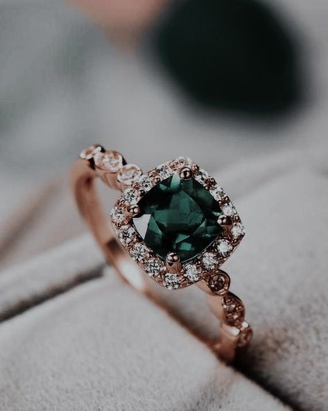 Dark Green Ring Aesthetic, Green Wedding Ring Emerald, Emerald Stone Wedding Rings, Green Wedding Ring Aesthetic, Emerald Engagement Ring Aesthetic, Green Promise Rings For Her, Dark Emerald Ring, Forest Green Engagement Ring, Wedding Rings Engagement Green