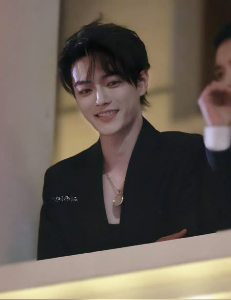 2024.05.31 Xu Kai at GQ Creative Gala Forensic Linguistics, Xu Kai Smile, Xu Kai, Chinese Actors, Handsome Actors, Kdrama Actors, Asian Men, Boyfriend Material, Gq