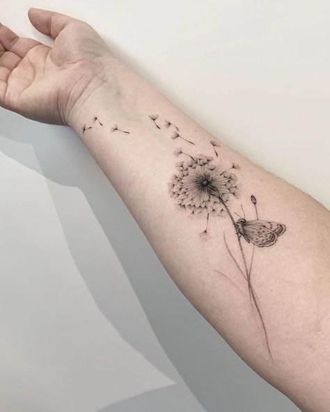 27 Amazing Dandelion Tattoo Ideas to Inspire You in 2023 Dandelion Bird Tattoos, Dandelion Tattoo Meaning, Dandelion Tattoo Design, Butterfly Tattoo Ideas, Mama Tattoo, Dandelion Tattoo, Back Of Shoulder Tattoo, Small Meaningful Tattoos, Tatuaje A Color