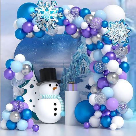 Winter Balloon Garland, Winter Balloon Arch, Frozen Balloon Garland, Snowflake Balloons, Winter Wonderland Ball, Birthdays Themes, Frozen Birthday Party Cake, Frozen Balloons, Snow In Love