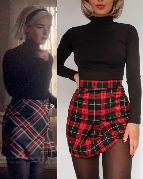 How To Dress Like Sabrina Spellman, Red Plaid Skirt Costume Halloween, Netflix Sabrina Outfits, Sabrina Style Outfits, Caos Sabrina Outfits, Plaid Skirt Halloween Costume Ideas, Sabrina Spellman Outfit Halloween, Sabrina Netflix Outfits, Sabrina Costume Halloween