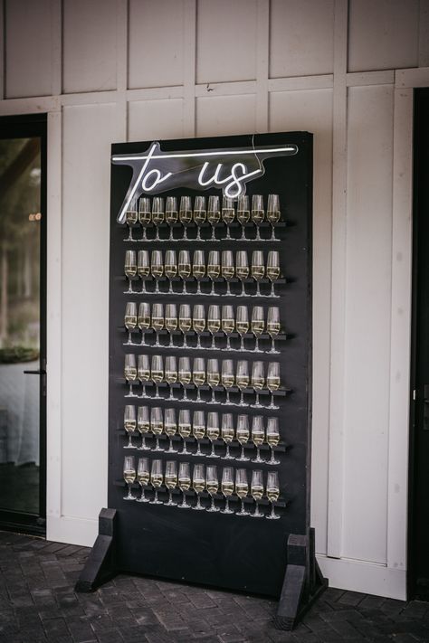 #champagne #wedding #weddingideas #brideandgroom #weddingplanning #weddingdecoration #weddingplanning #weddingtips #bride #bridetobe Black Champagne Wall, Champagne Walls, 25th Bday, Champagne Wall, Party Food Buffet, Food Buffet, Buffet Food, Champagne Wedding, Glass Holders