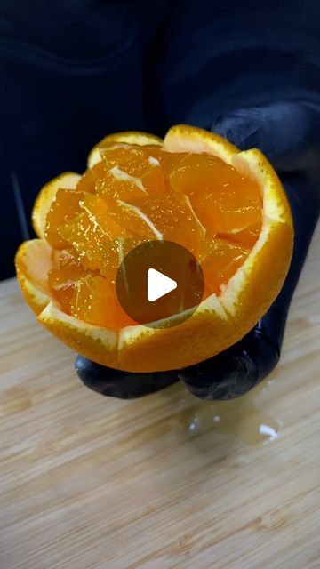 Fruit Carving Knife, Fruit Ideas, Japan Instagram, Cut Orange, Fruit Carving, Carving Knife, Fruit Art, Christmas Food, Carving