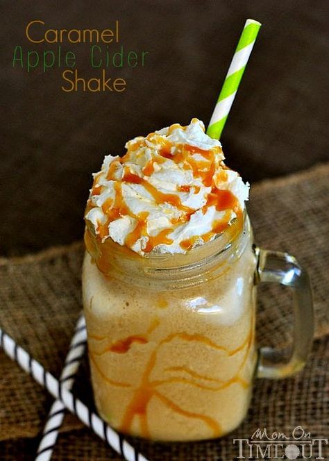 Caramel Apple Shake Apple Shake, Fall Beverages, Caramel Apple Cider, Mom On Timeout, Apple Cider Caramels, Shakes Drinks, Milkshake Recipes, Milk Shakes, Smoothie Shakes