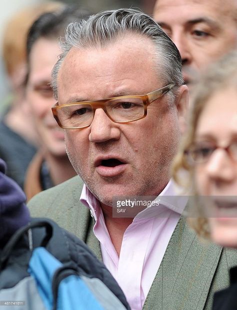 Ray Winstone, Pearl Earrings, Actors