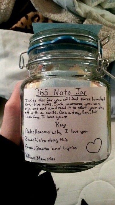 10 DIY Valentines Perfect For Your Boyfriend – SOCIETY19 365 Note Jar, 5 Senses Gift For Boyfriend, Gifts For Boyfriend Long Distance, Diy Valentine Gifts For Boyfriend, Birthday Recipes, 365 Jar, Saint Valentin Diy, Birthday Boyfriend, Valentines Bricolage