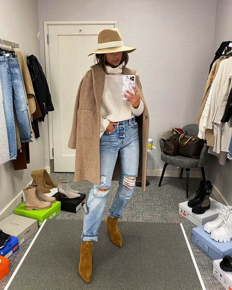 Camel Booties Outfit, Coatigan Outfit, Neutral Coat, Mia Mia Mine, Balmain Blazer, Off Duty Outfits, Mia Mia, Booties Outfit, White Leather Jacket