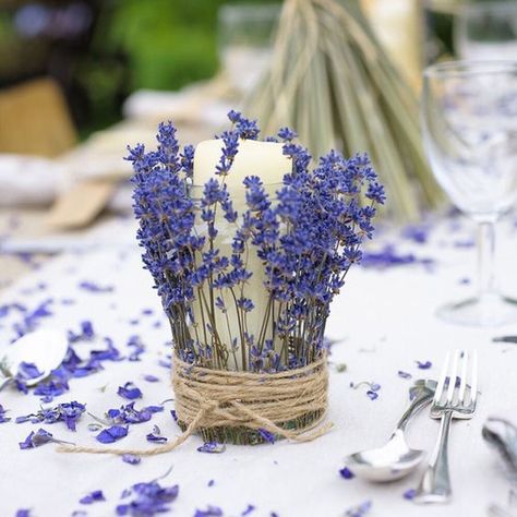 Purple Table Decor, Dried Lavender Bunch, Cheap Centerpieces, Rustic Table Runners, Purple Table, 21 Diner, Petal Confetti, Rustic Wedding Venues, Tablescape Ideas